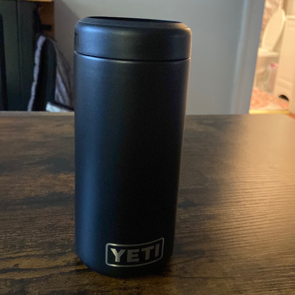 Slim can yeti